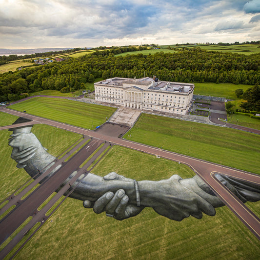 Graffiti artist creates giant art at Stormont